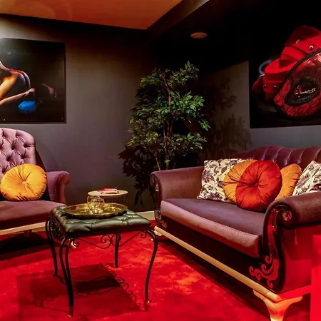 Playroom Apartment *